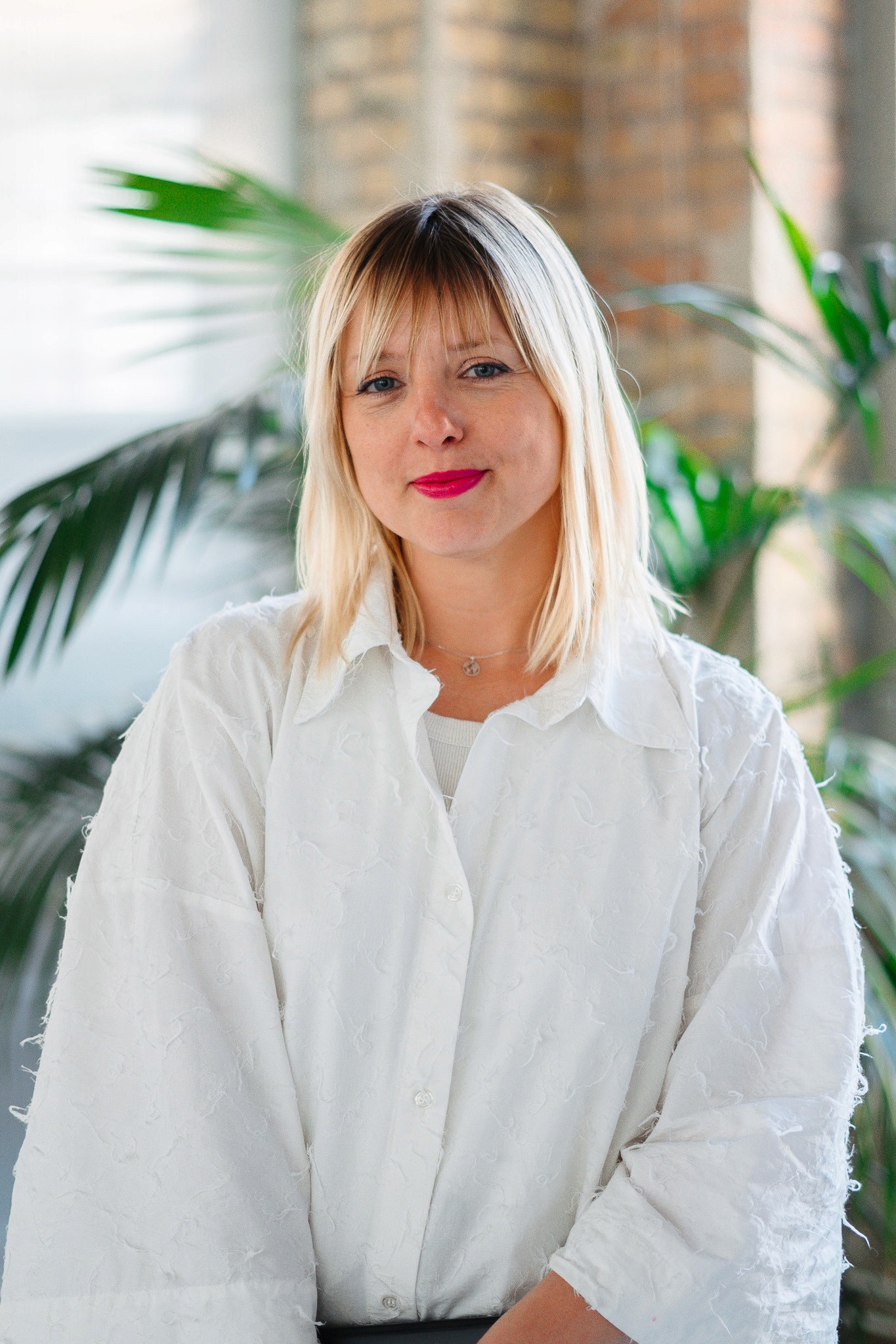 Portrait of Silvi, Product Management at DAYONE