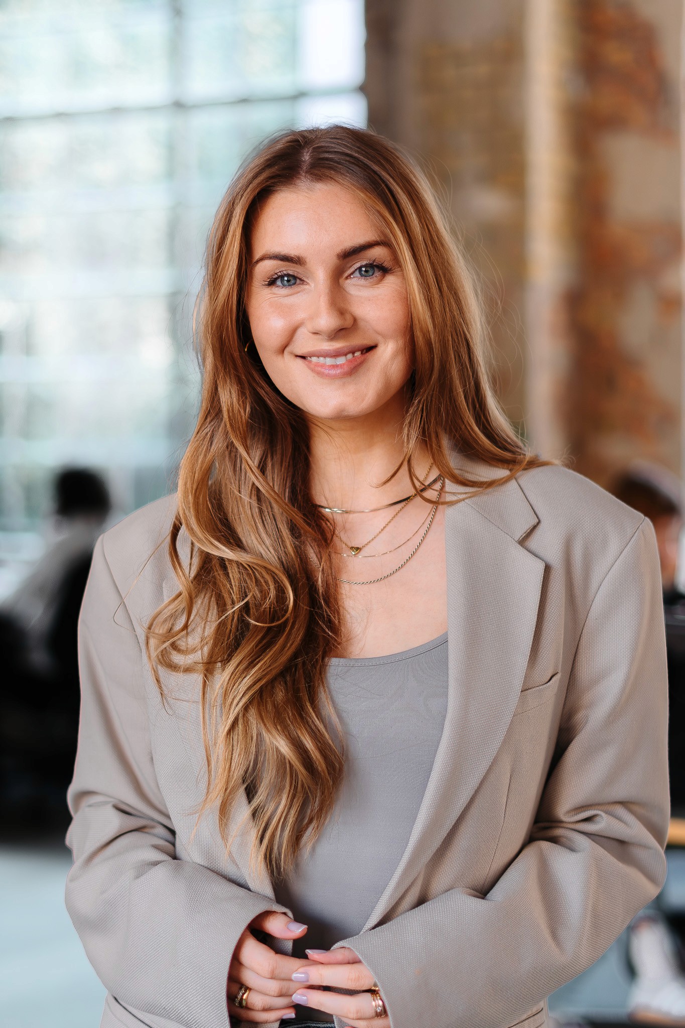 Portrait of Victoria, UI Design at DAYONE