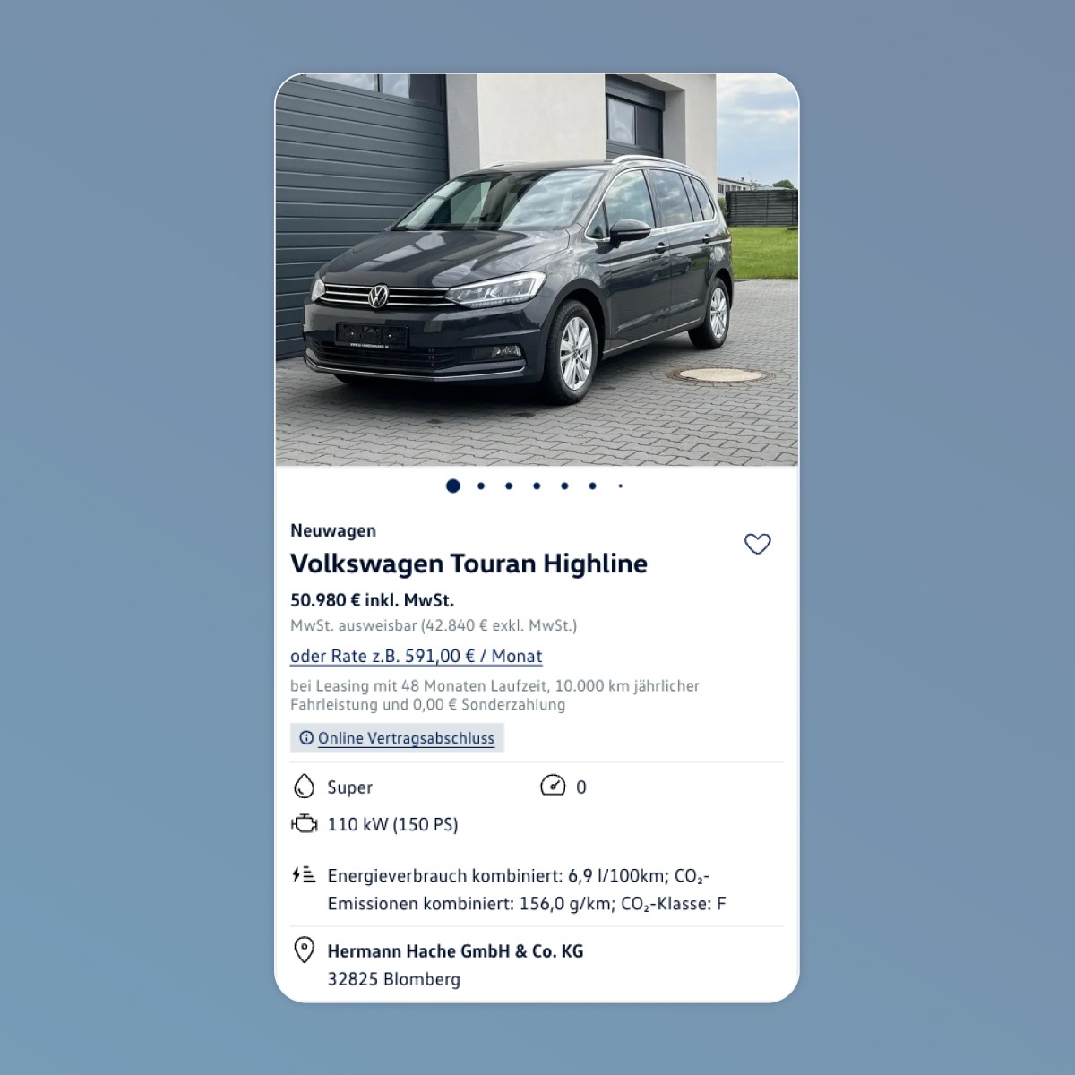 Card view on the smartphone of the same vehicle with photo, price, key data and dealer information.